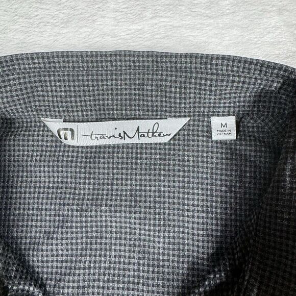 Travis Mathew Button Up Shirt Men Medium Long Sleeve Polyester Blend Golf TPC - Picture 2 of 12